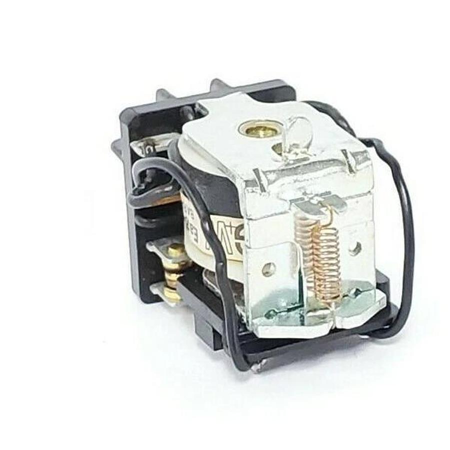 Used GW EAGLE SIGNAL 25B-1881 RELAY 120V 50/60HZ 25B1881