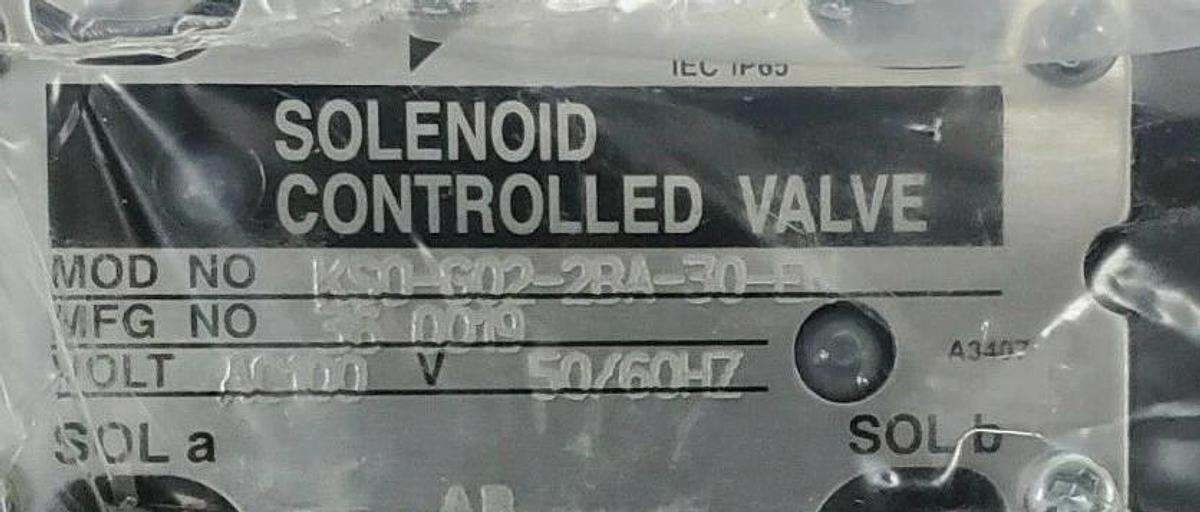 NEW DAIKEN INDUSTRIES KS0-G02-2BA-30-EN SOLENOID VALVE 36-0019 KSOG022BA30EN