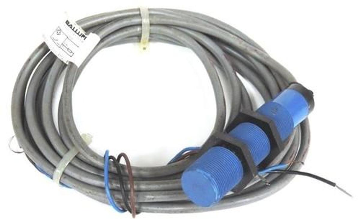 Used BALLUFF BCS-018-PS-1-Y-3 PROXIMITY SENSOR 10MM SN BCS-018-PS-1-Y