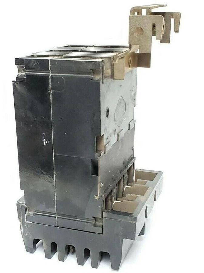 Used SQUARE D FA-24015-BC MOLDED CASE CIRCUIT BREAKER 15AMP 480V, FA24015BC