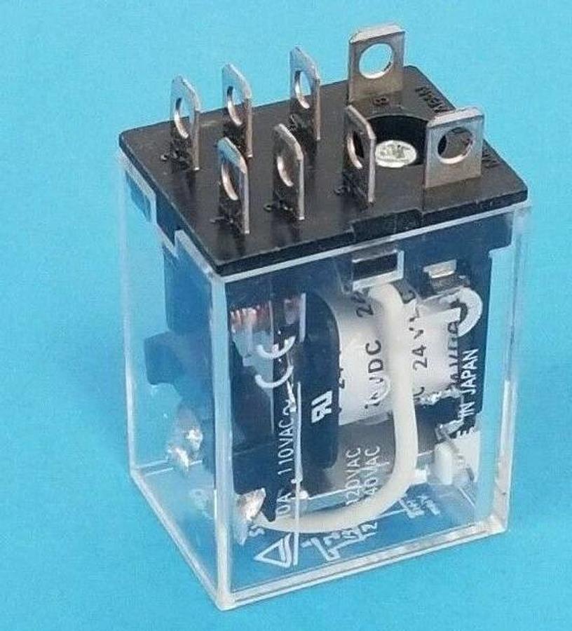 Used OMRON LY2N-D2 RELAY LY2ND2, 24VDC