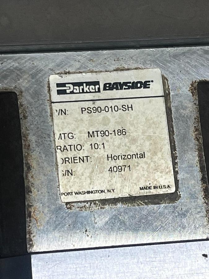 Used PARKER J0702FE-KMSN Servo Motor w/ PS90-010-SH Gearhead 10:1 Ratio 115V AC