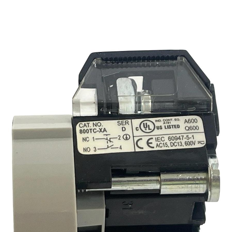 Allen-Bradley 800TC-H4803A 30mm 2-Position Keyed Selector Switch - New In Box
