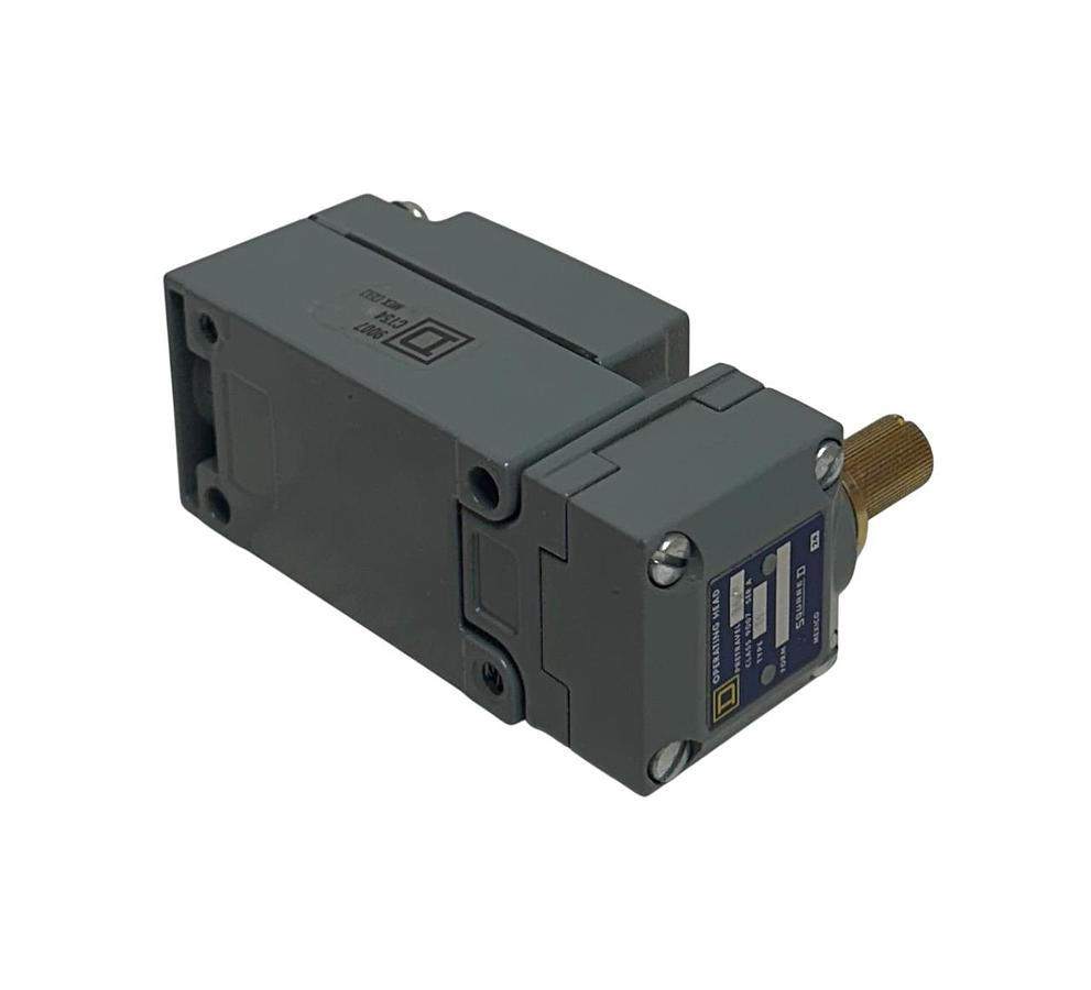 Used SQUARE D 9007C54B2 /A PLUG-IN LIMIT SWITCH ROTARY ACTUATOR 10A 600V NSMP