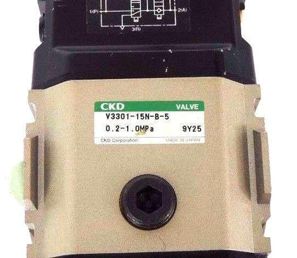 Used NEW CKD V3301-15N-B-5 SLOW START SOLENOID VALVE V330115NB5