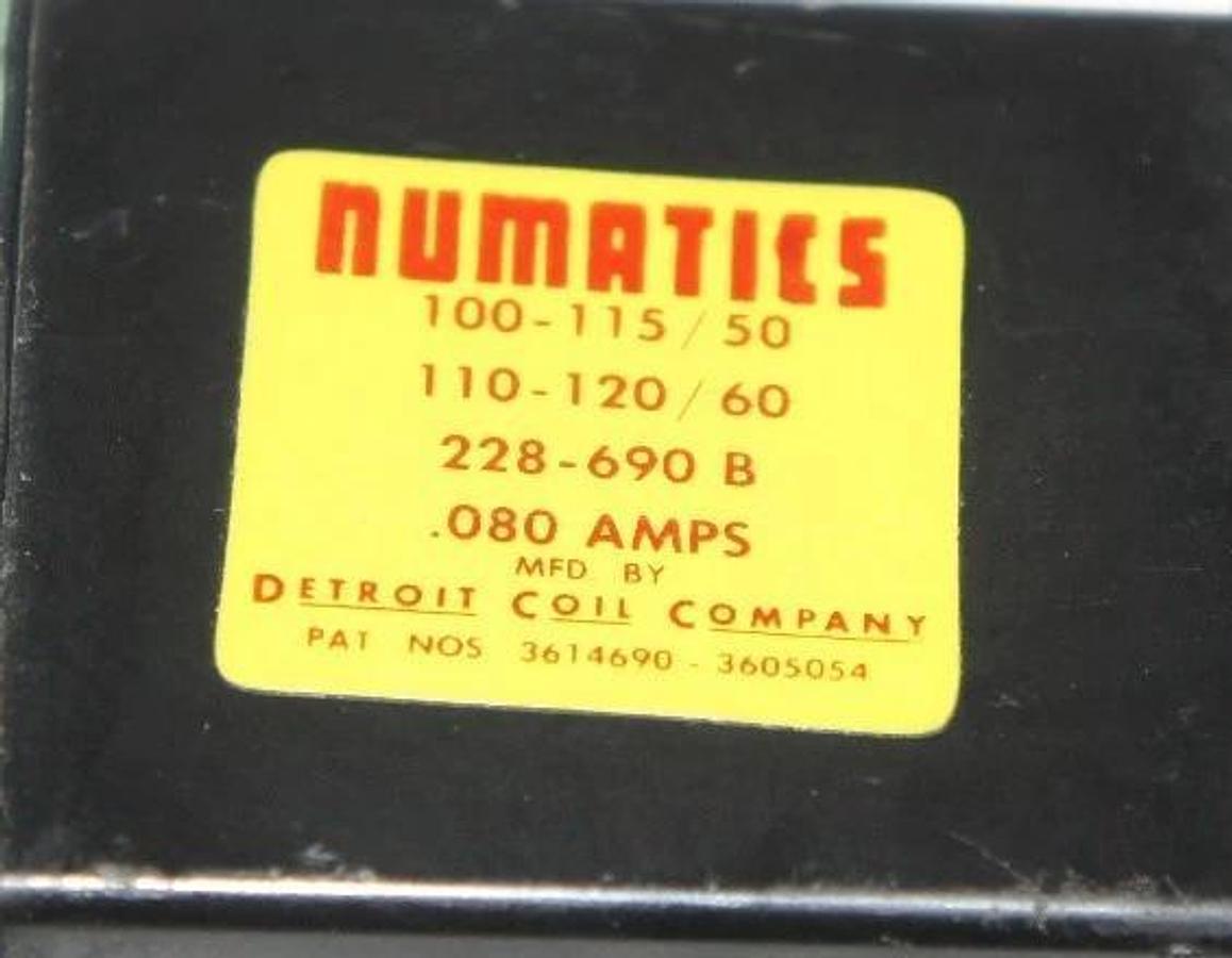 Used NUMATICS 152SS500K SOLENOID VALVE WITH 228-690 B COIL, 100-120 V, 50/60 HZ