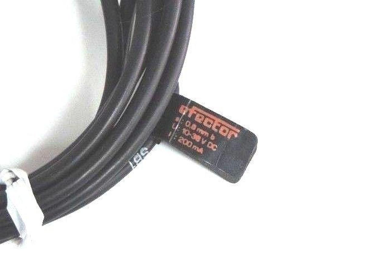 Used IFM EFECTOR IZB3000.8-BPOG INDUCTIVE PROXIMITY SWITCH 10-36VDC 0.8MM 200mA