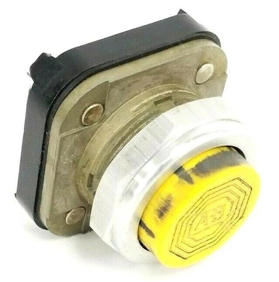 Used ALLEN BRADLEY 800T-B9 PUSH BUTTON MOMENTARY 30MM EXTENDED HEAD SER. T, 800TB9