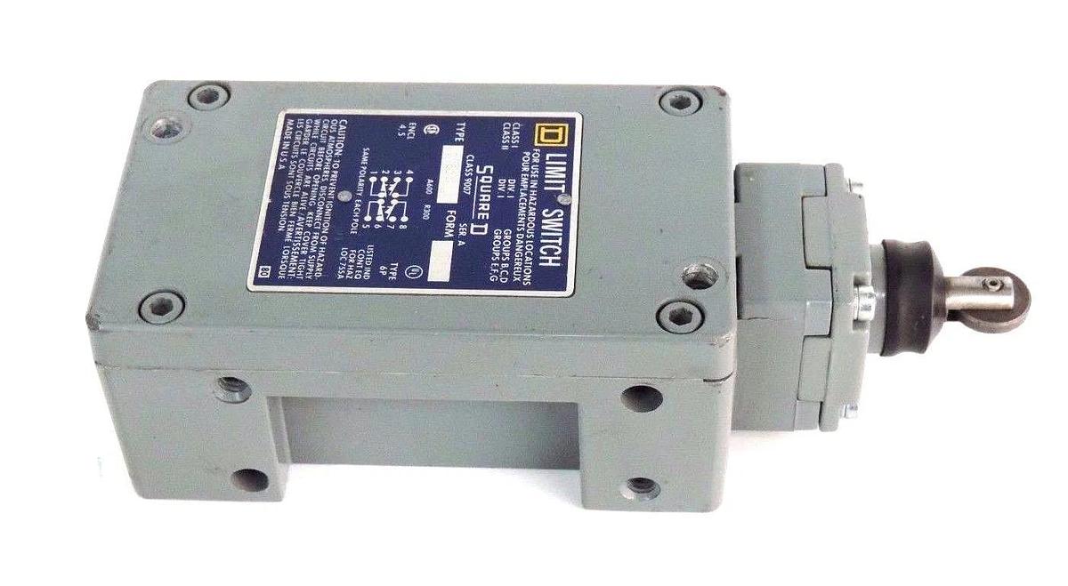 Used SQUARE D 9007-CR61C SER. A LIMIT SWITCH W/ 9007 CLASS SER. A HEAD, 9007CR61C