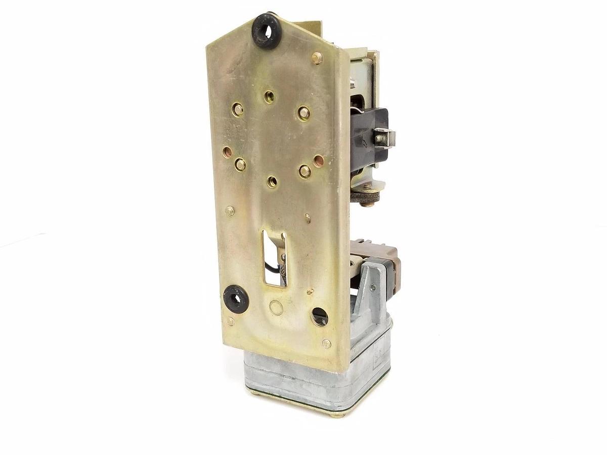 Used SQUARE D 9050-B0-21D TIMER SER. C, 9050B021D, 31017-605-50, 31017-400-54
