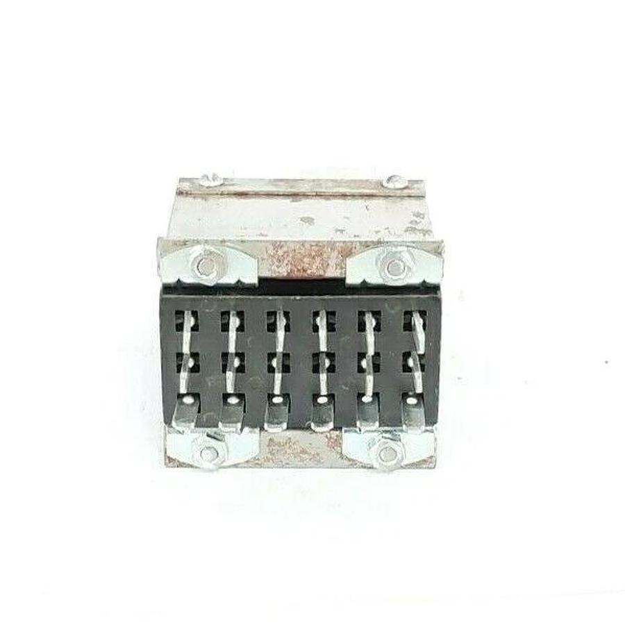 Used COPES VULCAN 298545 415125CM RELAY BASE W/ R10-E1-X6-115V RELAY & 27E127 SOCKET