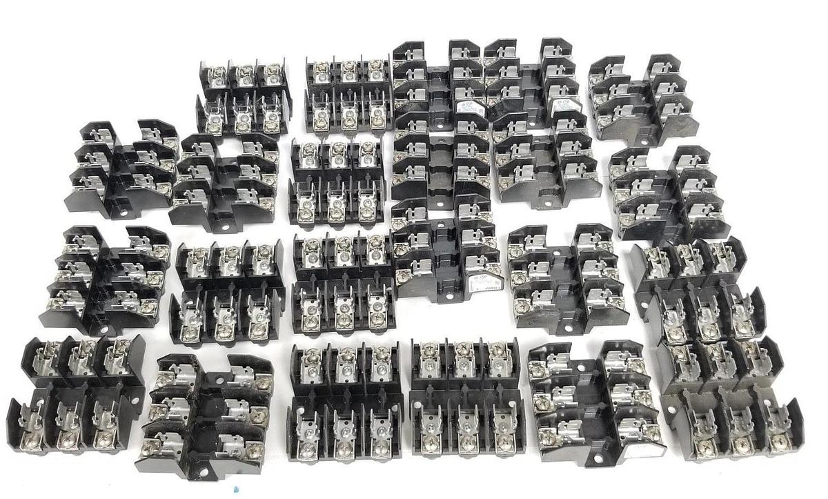 Used LOT OF 23 MARATHON F30A3SP FUSE HOLDERS 250V, 30A, 3P, 10AWG, 98130-3