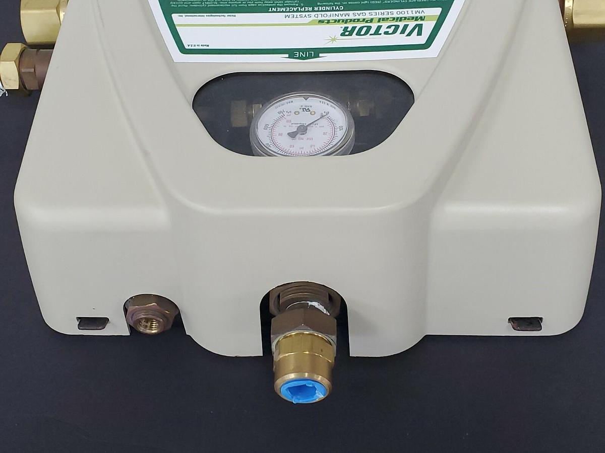 Used VICTOR MEDICAL PRODUCTS VM1100 NITROGEN OXIDE / CARBON DIOXIDE GAS MANIFOLD