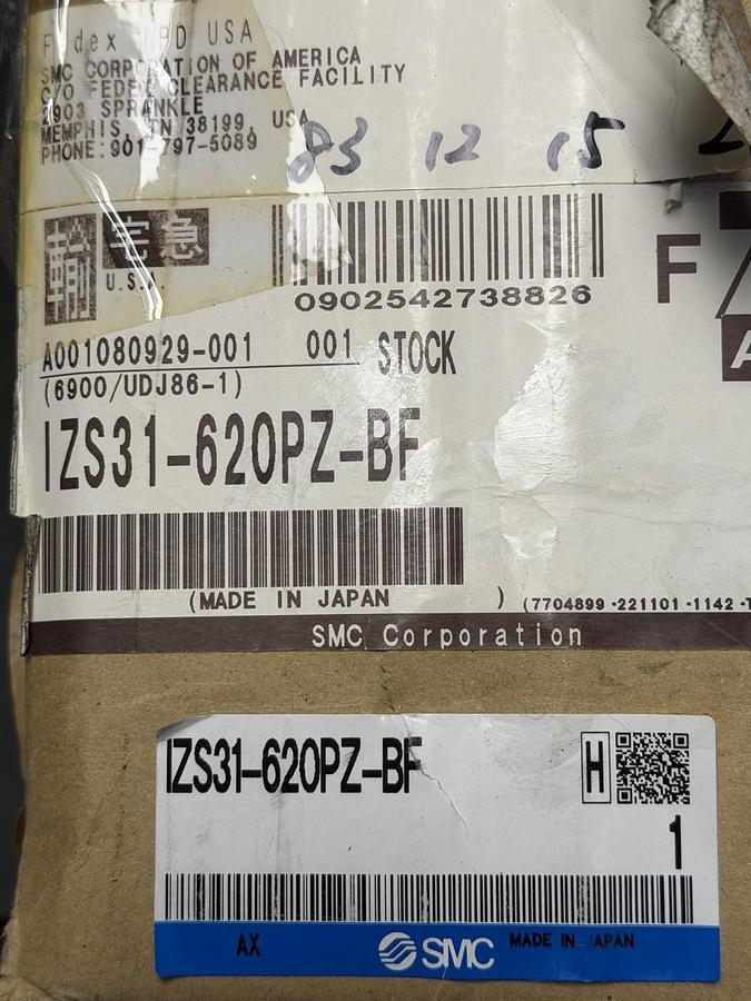 Used NIB SMC IZS31-620PZ-BF Bar Ionizer, PNP Type, 620mm IZS31620PZBF