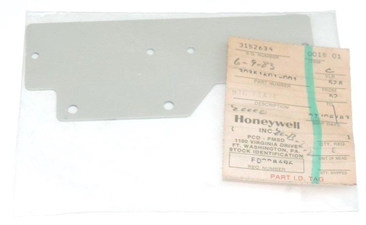 Used NEW HONEYWELL 30351601-001 MTG PLATE 30351601001