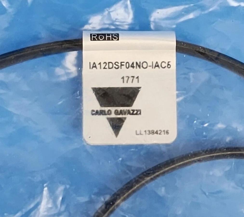 Used NEW CARLO GAVAZZI IA12DSF04NO-IAC5 PROXIMITY SWITCH INDUCTIVE .2AMP 10-40VDC