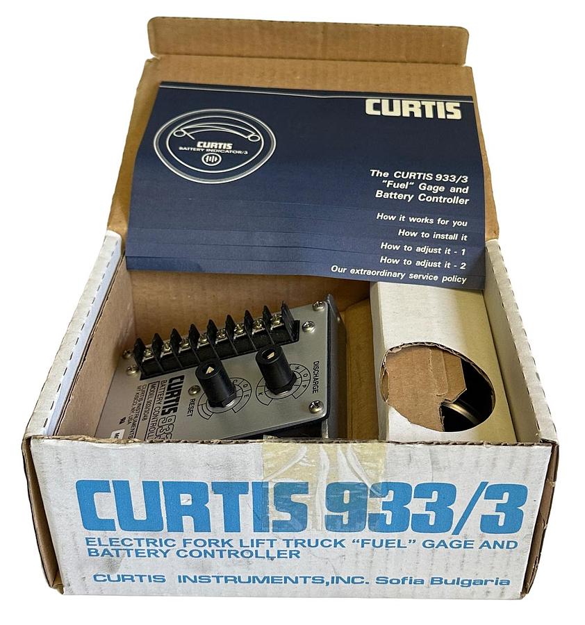 Used NEW CURTIS 800119366 / 933/3D48 OEM 933/3 FUEL GAGE AND BATTERY CONTROLLER