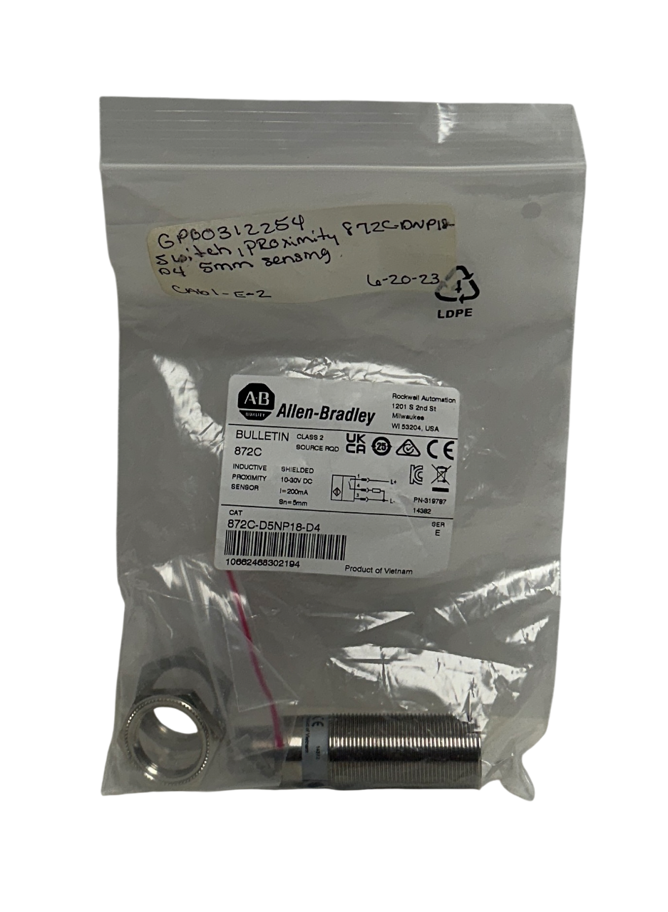 Used ALLEN BRADLEY 872C-D5NP18-D4 /E BULLETIN 872C INDUCTIVE PROXIMITY SENSOR NSMP
