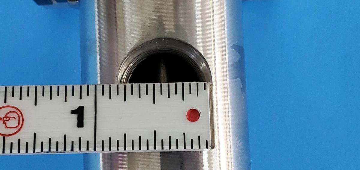 Used BROOKS INSTRUMENTS 1110-08H2B1A SLPM FLOW METER, 0-100% OF MAX FLOW, 111008H2B1A