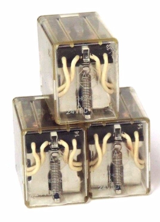 Used LOT OF 3 ALLEN BRADLEY 700-HC24Z24 RELAYS SER A 700HC24Z24