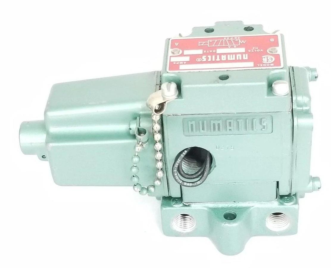 Used NUMATICS 12SAD4440A SOLENOID VALVE 0.17A, 120V, 50/60HZ