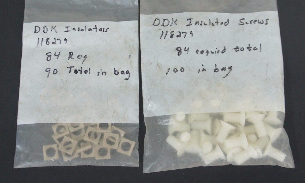 Used LOT OF 33 NEW DDK INSULATED SCREWS 118279 W/ 23 INSULATORS