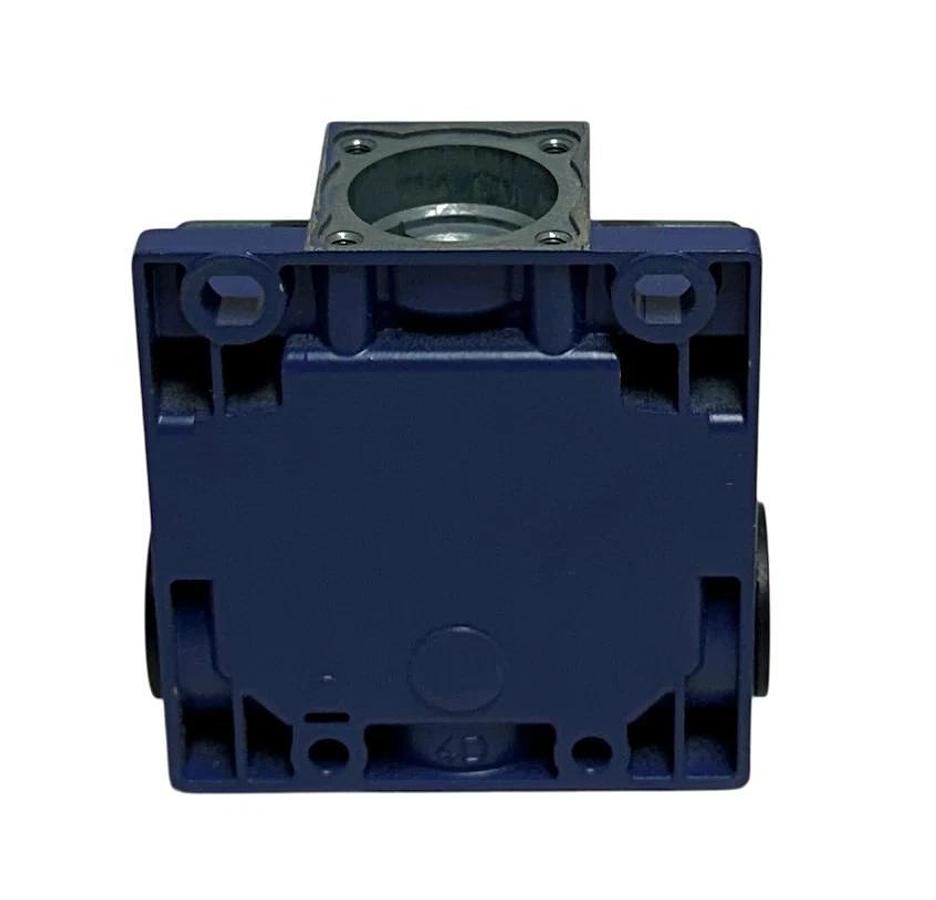 TELEMECANIQUE ZCKM1 / XCKM LIMIT SWITCH BODY 240VAC 3A OEM NSMP