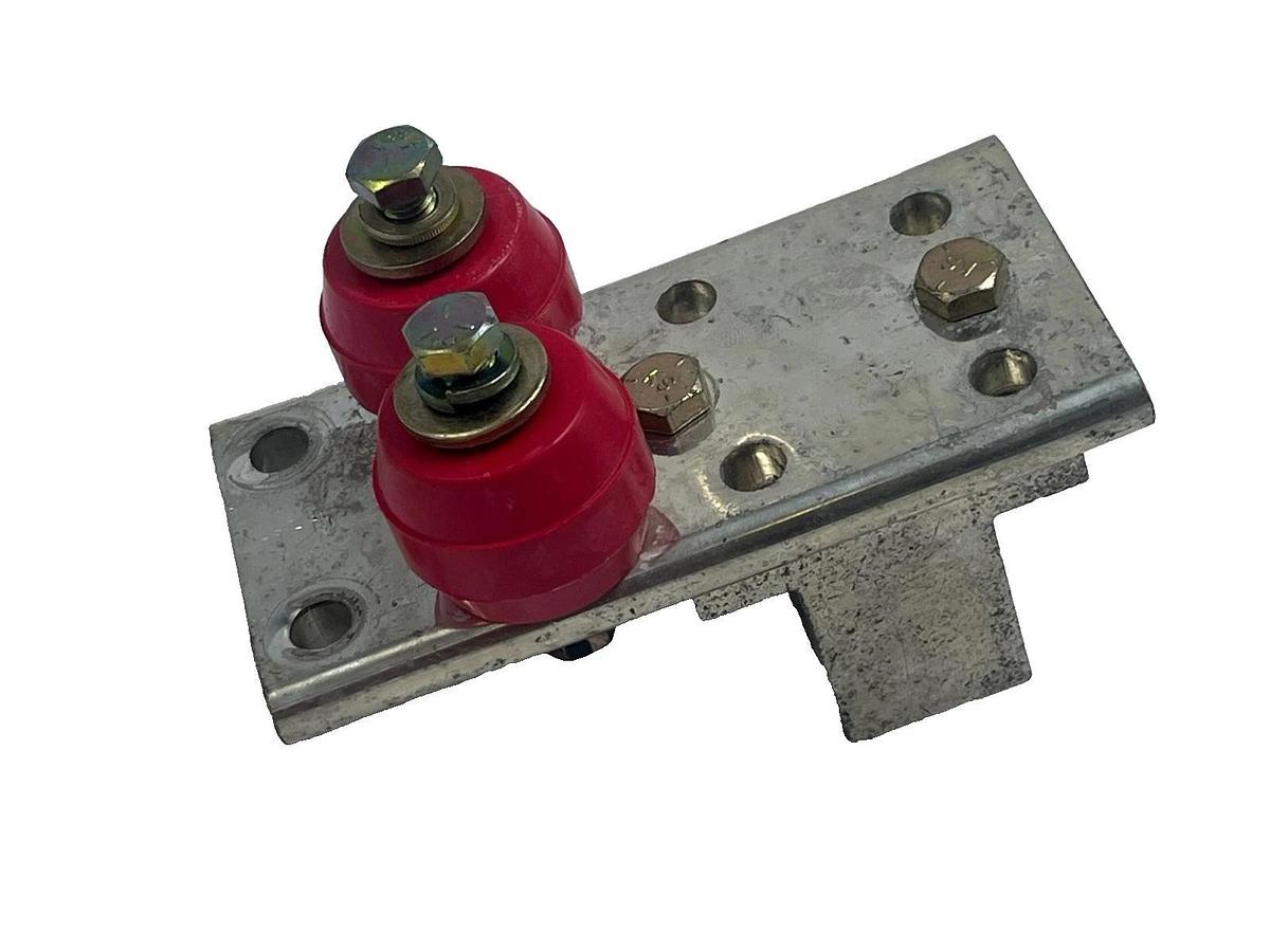 ILSCO D1039 600MCM-2 Mechanical Lug w/ Electrical Bus Bar & Red Insulators