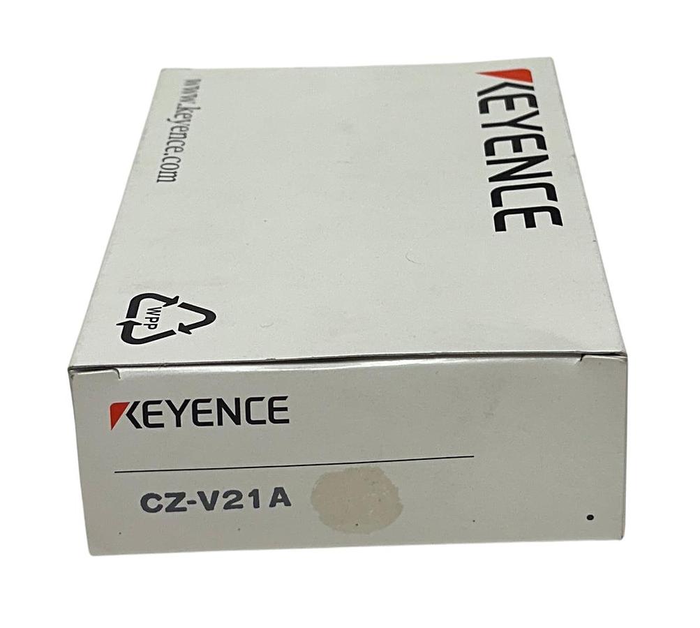 Used KEYENCE CZ-V21A / CZV21A FIBER OPTIC AMPLIFIER UNIT SENSOR 24VDC NPN OUTPUT NSMP