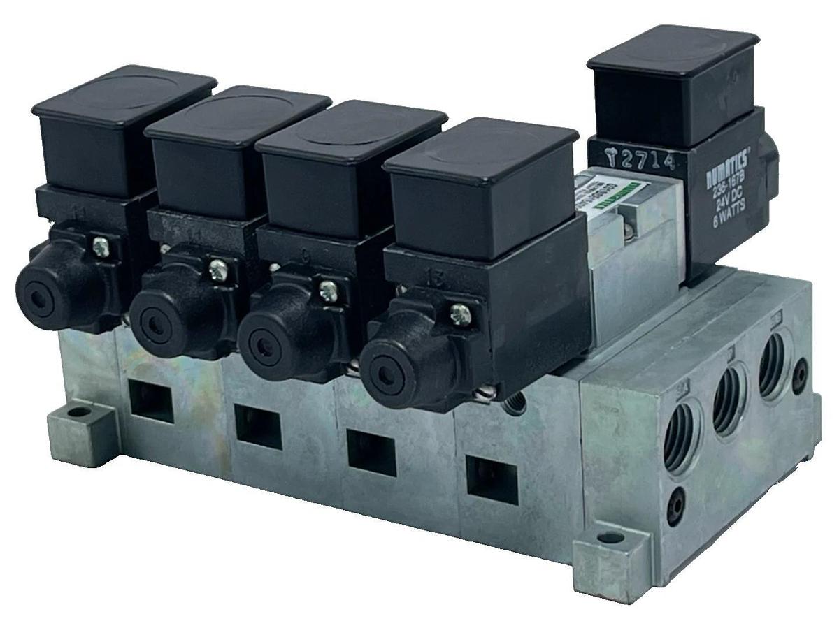 Numatics AK0CD00002NSTD Manifold Kit w/ (4) 031SS5154000061 MK3 Valves 24VDC