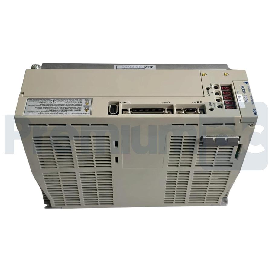 Yaskawa SGDH-30DE / SGDH30DE Sigma II Servopack Amplifier 3kW 400V 11.9A NSNP