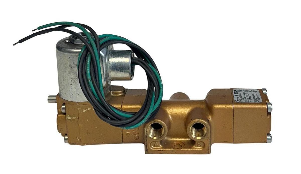 Used VERSA VALVES VSG-4322-M-U-3-A120 / VSG4322MU3A120 SOLENOID VALVE 100-120V USNP