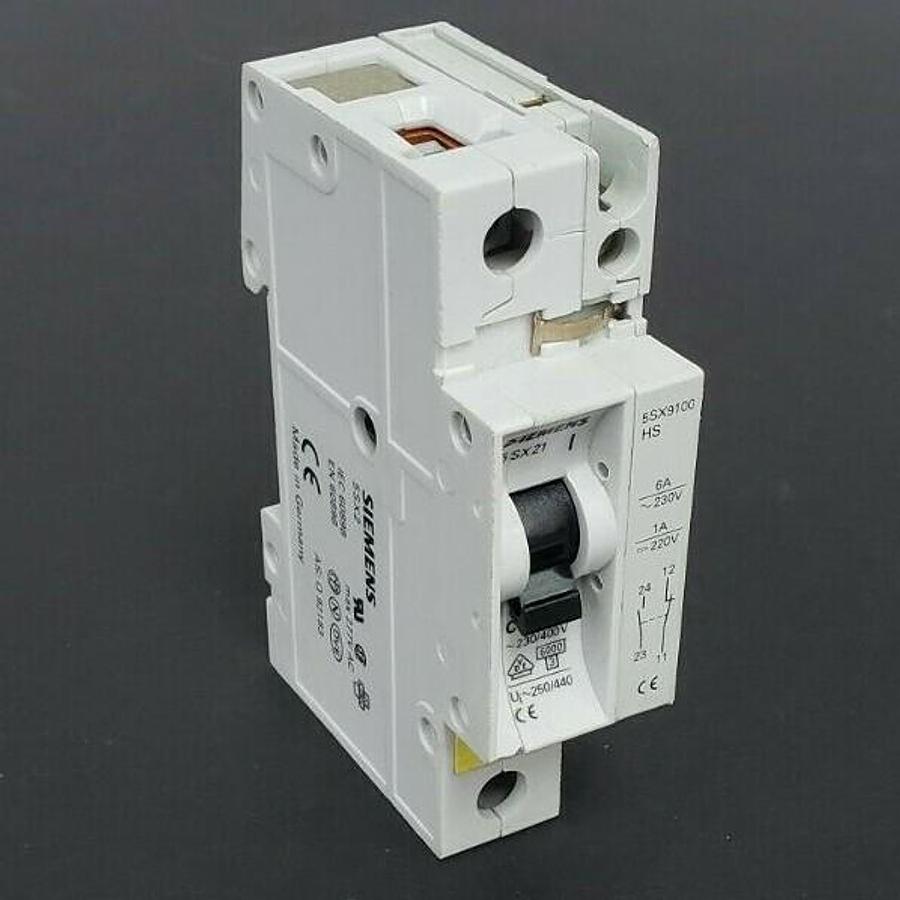Used SIEMENS 5SX21-C10 CIRCUIT BREAKER 5SX21C10 W/ 5SX9100-HS CONTACT BLOCK 5SX9100HS
