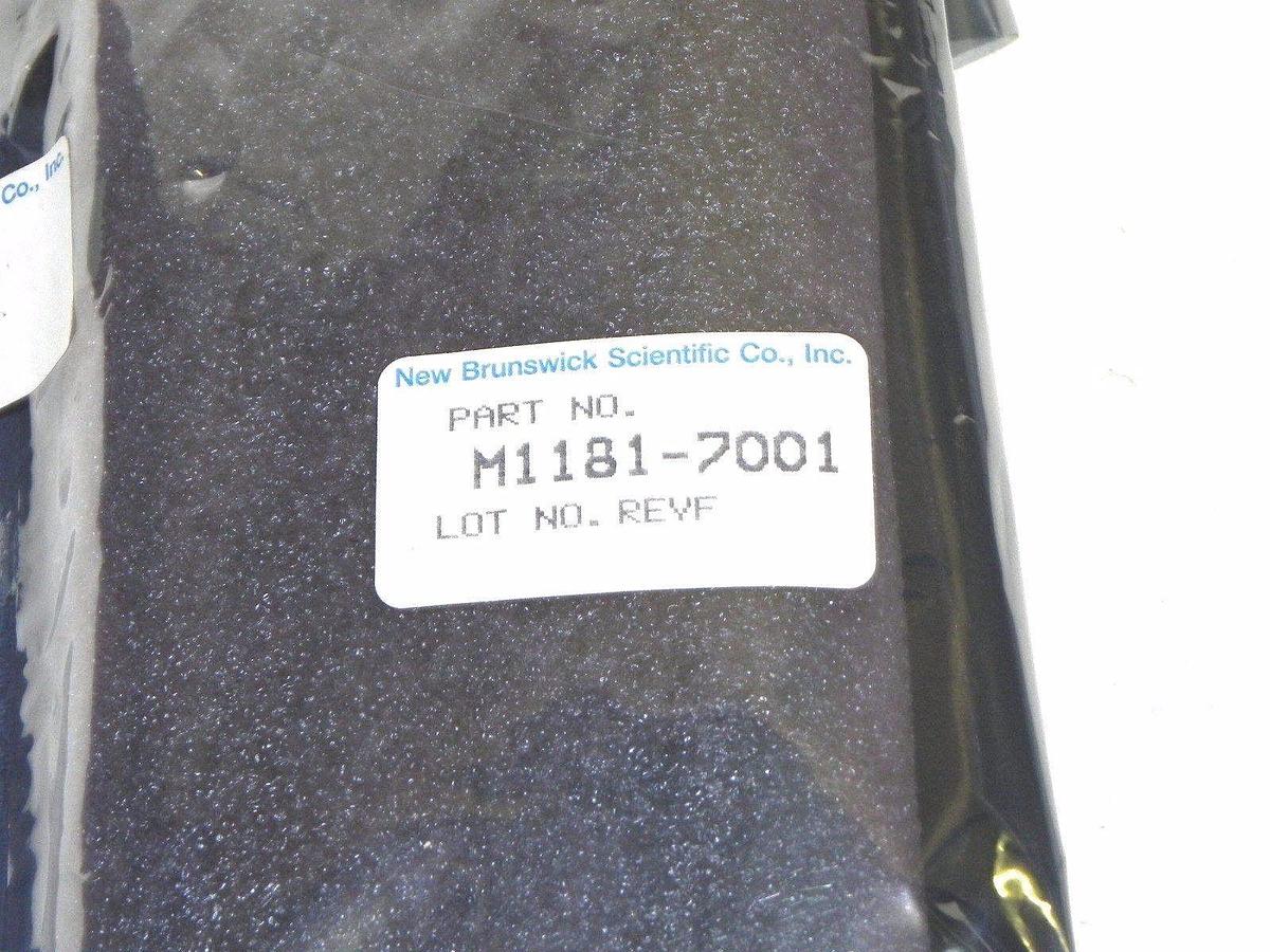 Used NEW BRUNSWICK SCIENTIFIC M1181-7001 DISPLAY CONTROL BOARD REV. F M11817001