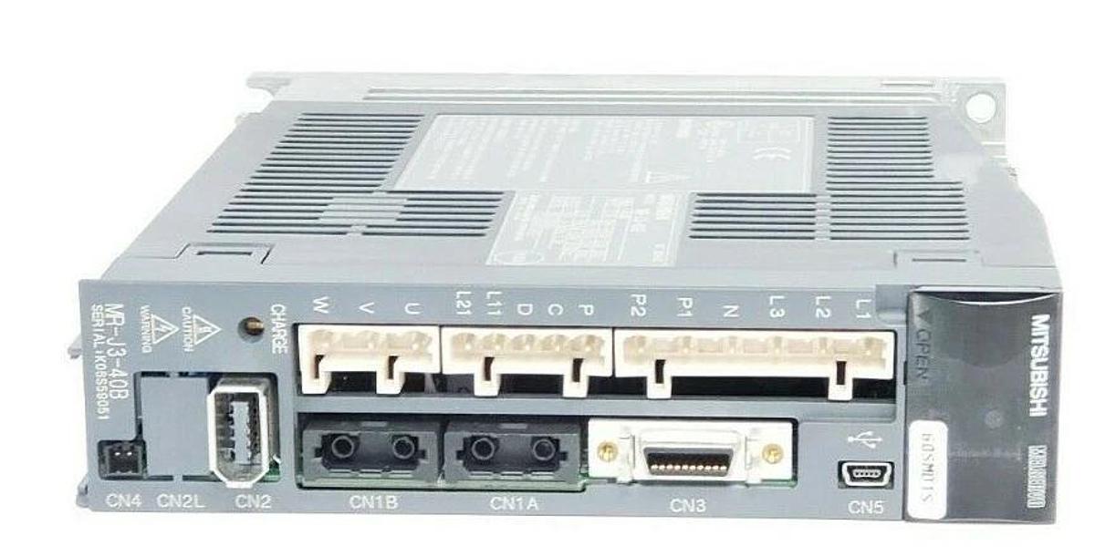 Used MITSUBISHI MELSERVO MR-J3-40B AC SERVO AMPLIFIER MRJ340B
