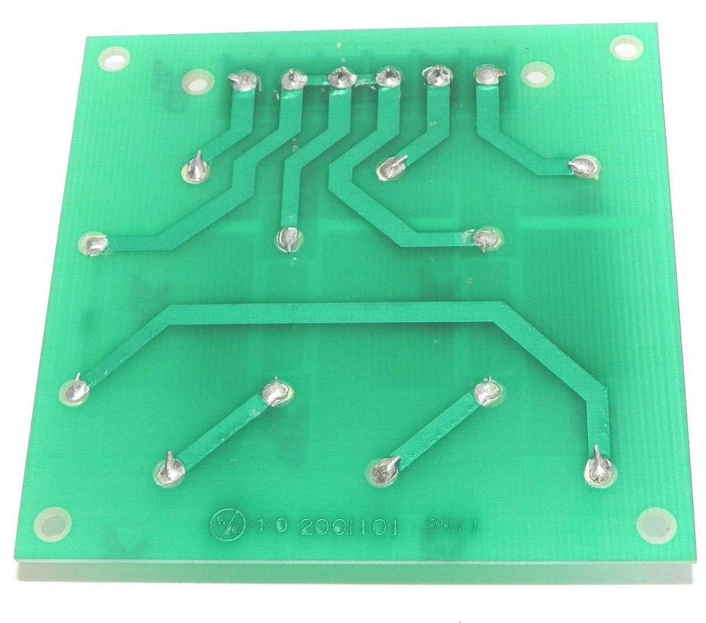 NEW W/C 2001101 CIRCUIT BOARD W/ 3 EAO F1773-522-200 CAPACITORS
