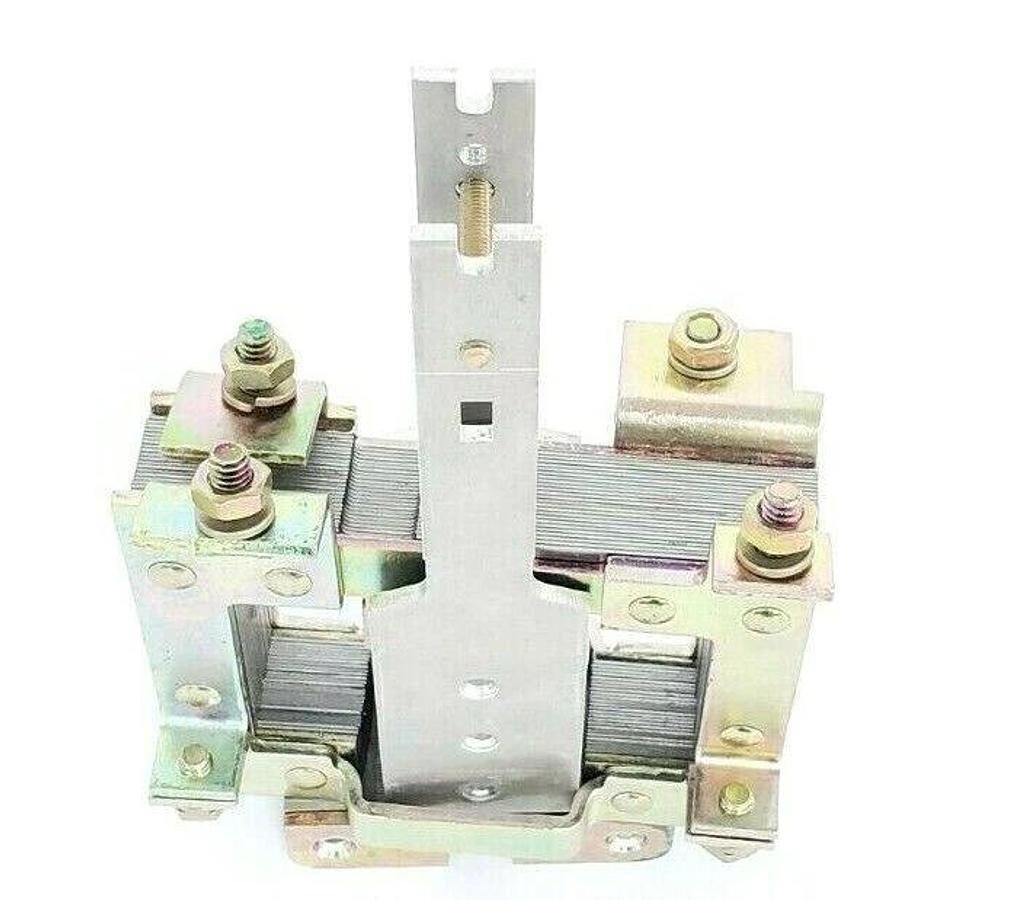NEW GE GENERAL ELECTRIC 622C521G3 CIRCUIT BREAKER MAGNET / ARMATURE ASSEMBLY