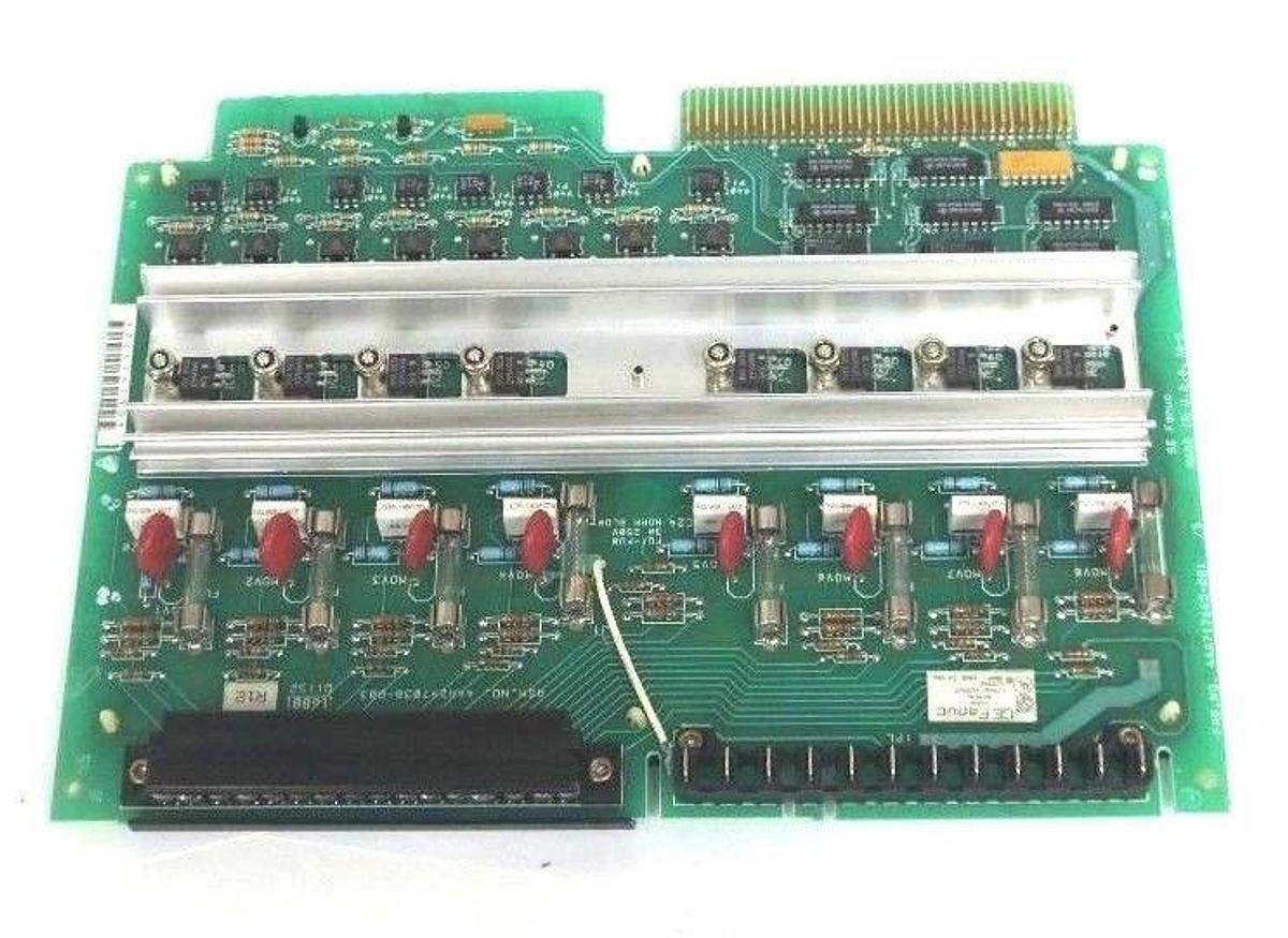 Used GE FANUC IC600BF904K OUTPUT MODULE WITH IC600FP904K FACEPLATE