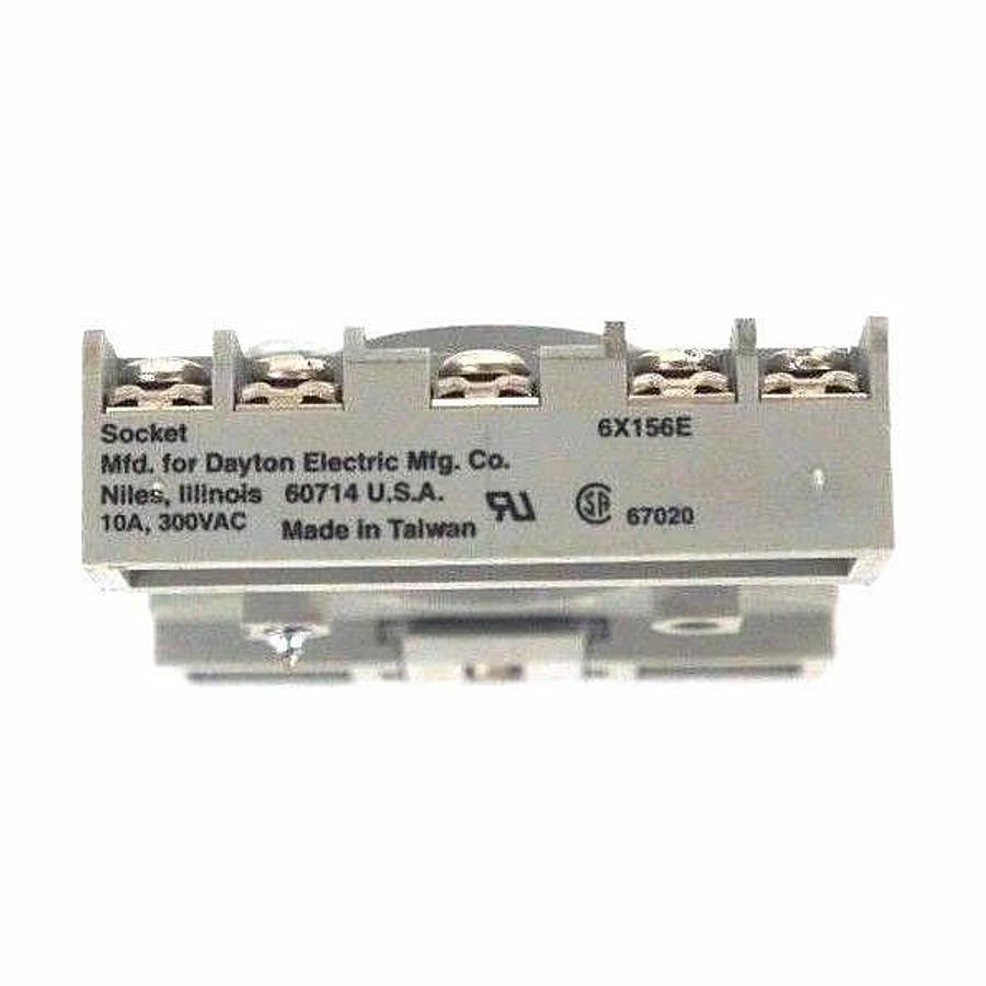 Used LOT OF 2 DAYTON 6X156E SOCKETS 10A, 300VAC