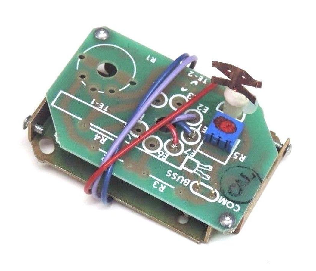Used NIB JOHNSON CONTROLS TE-6100-961 TEMPERATURE SENSOR MOUNT W/ T960JAA-1 SENSOR