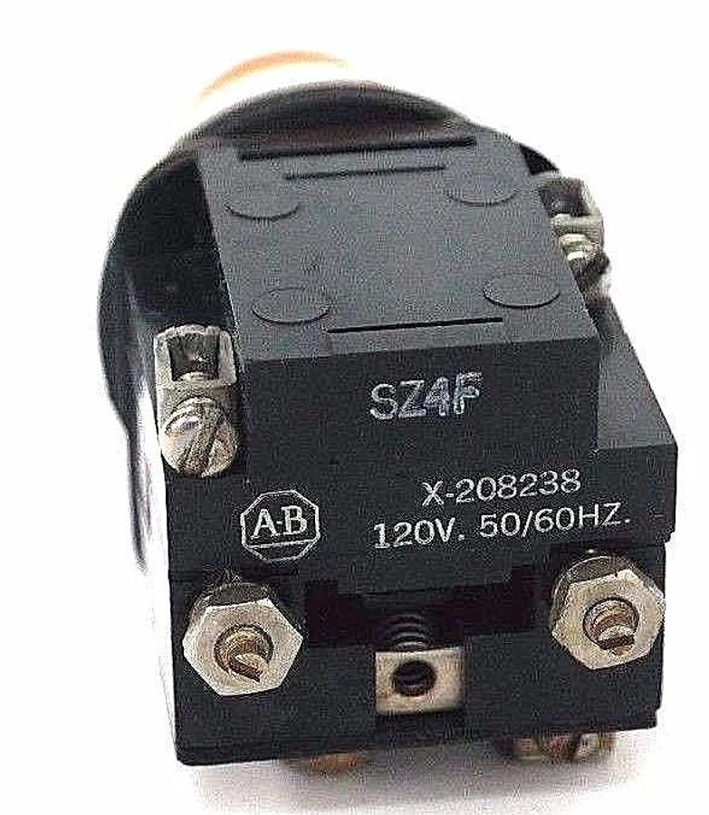 Used ALLEN BRADLEY 800T-PT16 AMBER PUSH BUTTON 600V PILOT HVY DUTY W/ X-208238 120V
