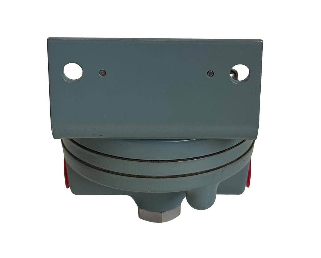 Used NEW MOORE PRODUCTS CO. 66BA4 / 4297-114S6HI AMPLIFYING PNEUMATIC RELAY 4:1 NNB