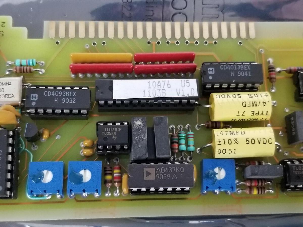 Used NEW DAYTRONIC MODEL: 10A76 ACCELEROMETER VIBRATION BOARD H/W: 1.2 10A76/001