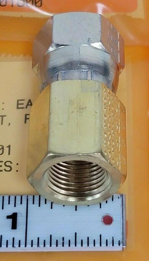 Used LOT OF 6 NEW SSP JS8FC-B CONNECTORS SWIVEL NUT, FEMALE BRASS JS8FCB