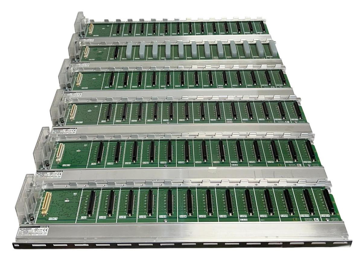 Used 6 MITSUBISHI Q312B MELSEC-Q 12 I/O SLOT / 1 CPU SLOT / 1 POWER SLOT 5VDC USNP