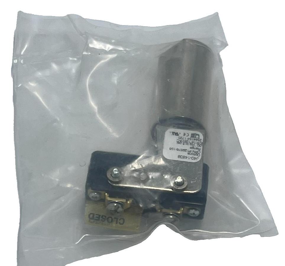 Used NEW UNITED ELECTRIC J40-14838 Pressure Switch 15-100 PSI Adjustable 1/4" NPT