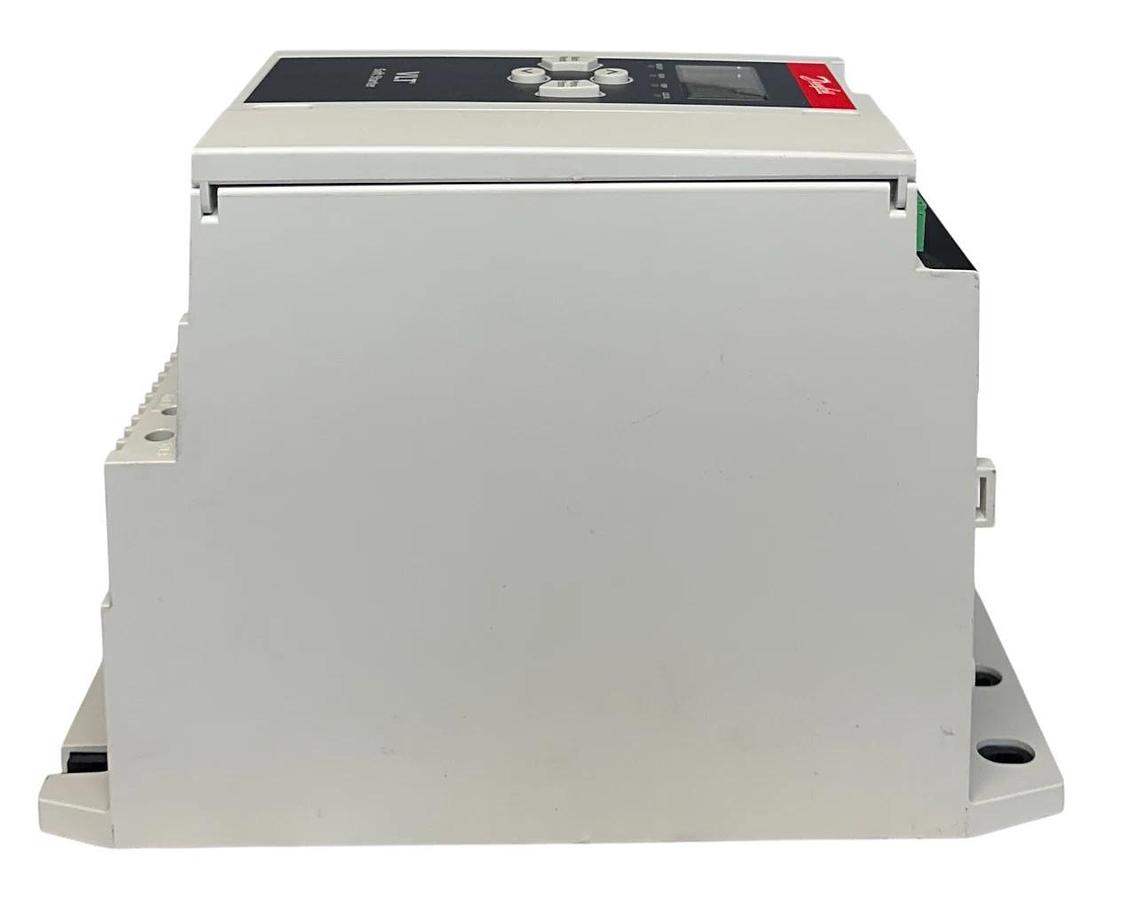 Used DANFOSS MCD6-0063B-T5-S1X-20-CV1 / 136G8762 VLT SOFT STARTER 30kW/40HP 3PH USNP