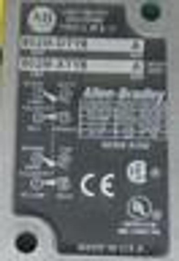 Used ALLEN BRADLEY 802M-DTY8 ROLLER LIMIT SWITCH 802M-XTY8 W/ 802M-DX OPERATING HEAD