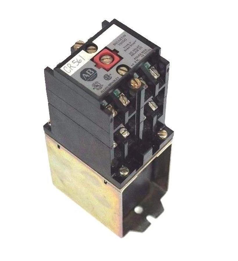 Used ALLEN BRADLEY 700DC-P400Z24 CONTROL RELAY SER. A, TYPE P W/ 700-PB40 ADDER DECK