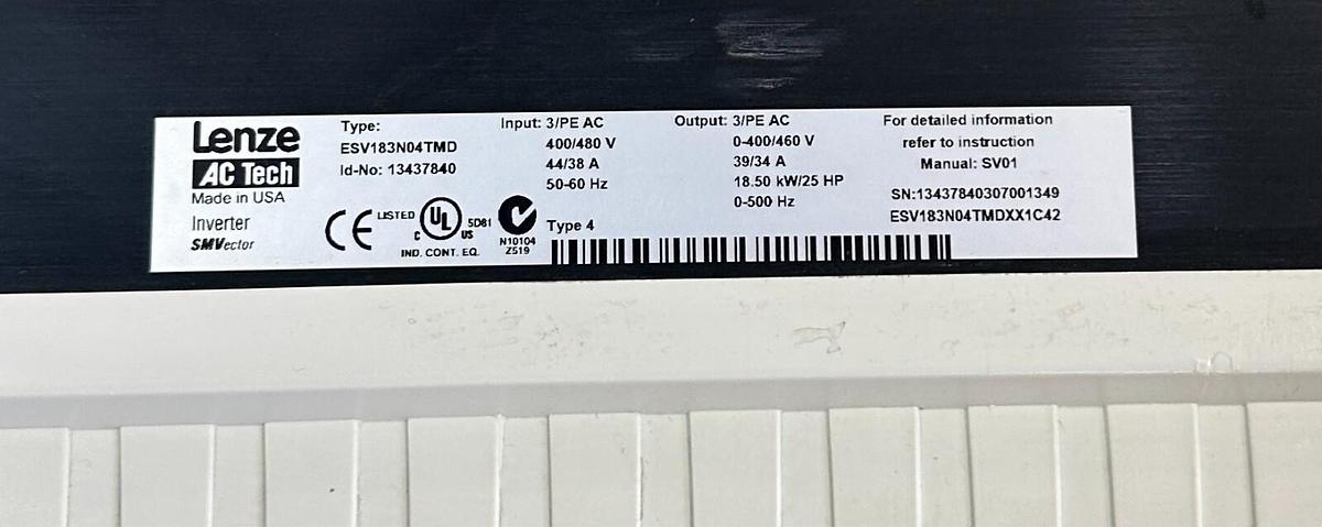 Used LENZE AC TECH ESV183N04TMD / 13437840 SMVector DRIVE 18.5kW/25HP 400/480V USNP